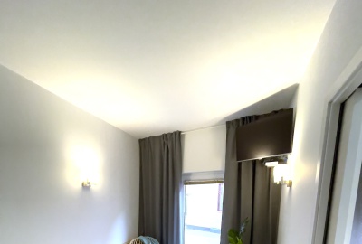 gallery-photo